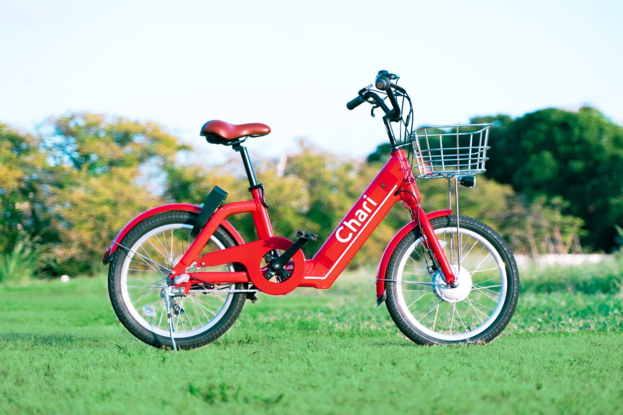 チャリチャリの赤い自転車
